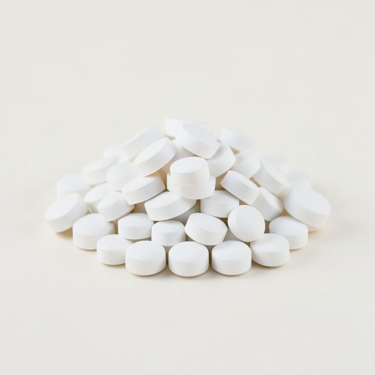 Camphor (Kapur) — product photograph